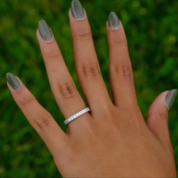 ✨18K Dainty White Gold Eternity Band✨ - Picture 3 of 6